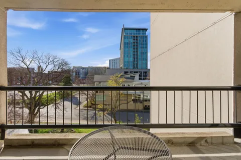 $247,000 | 900 19th Avenue South, Unit 401, Nashville, TN 37212