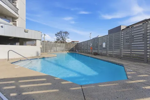 $264,000 | 900 19th Avenue South, Unit 401, Nashville, TN 37212