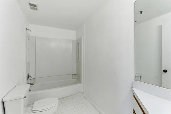 $250,000 | 900 19th Avenue South, Unit 401, Nashville, TN 37212
