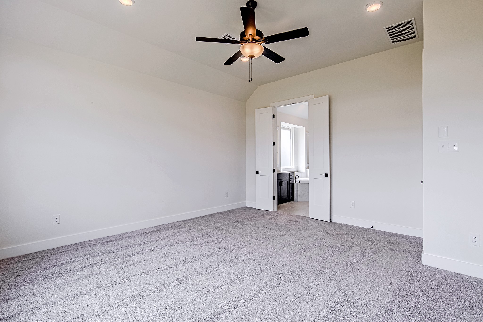 157 Peninsula Point Drive Montgomery, TX 77356 - Photo 15 of 33 a view of an empty room