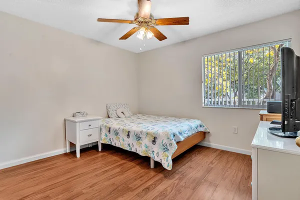 $164,000 | 9537 Weldon Circle, Unit I213, Tamarac, FL 33321