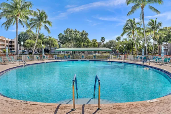 $164,000 | 9537 Weldon Circle, Unit I213, Tamarac, FL 33321