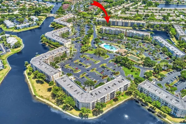 $164,000 | 9537 Weldon Circle, Unit I213, Tamarac, FL 33321
