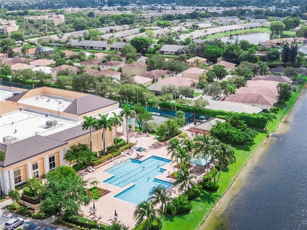 $164,000 | 9537 Weldon Circle, Unit I213, Tamarac, FL 33321