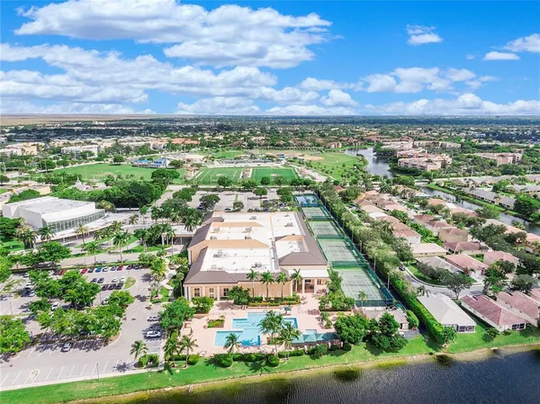 $164,000 | 9537 Weldon Circle, Unit I213, Tamarac, FL 33321