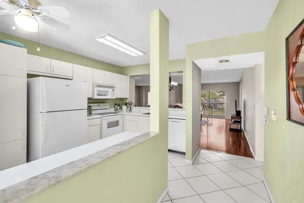 $164,000 | 9537 Weldon Circle, Unit I213, Tamarac, FL 33321