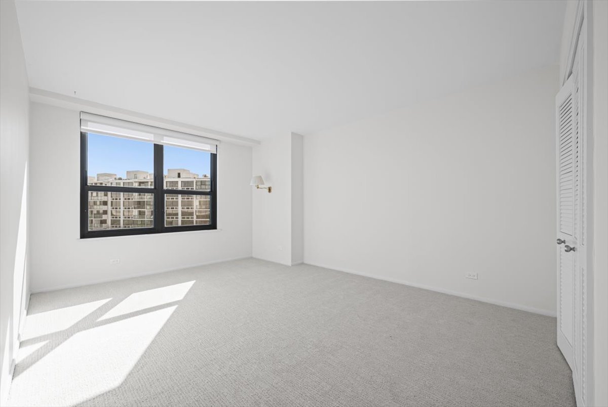 1616 Sheridan Road, Unit 8F Wilmette, IL 60091 - Photo 25 of 32