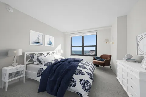 $849,000 | 1616 Sheridan Road, Unit 8F, Wilmette, IL 60091