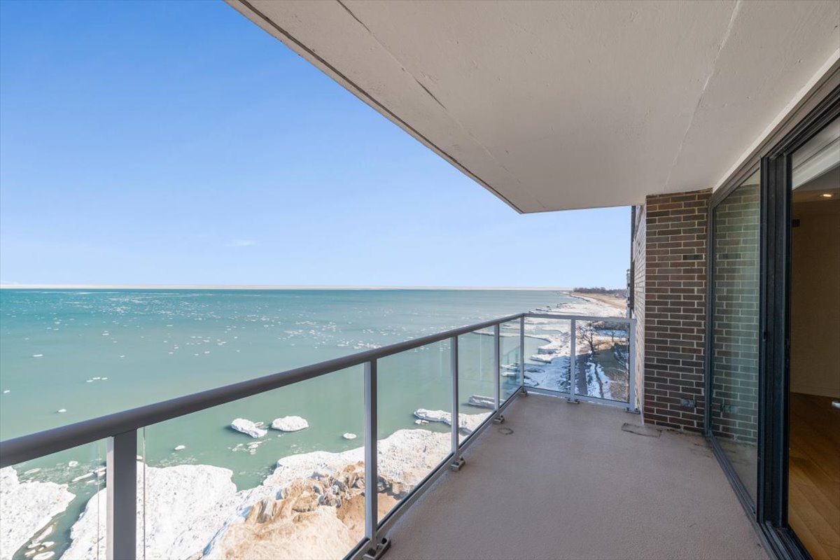 1616 Sheridan Road, Unit 8F Wilmette, IL 60091 - Photo 32 of 33