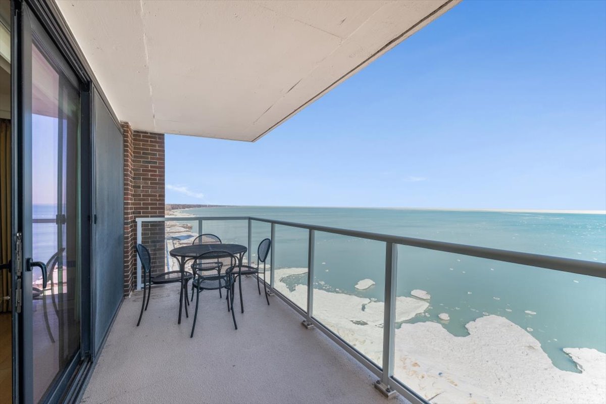 1616 Sheridan Road, Unit 8F Wilmette, IL 60091 - Photo 10 of 32