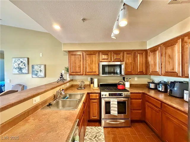 $2,500 | 8777 West Maule Avenue, Unit 2103, Las Vegas, NV 89148