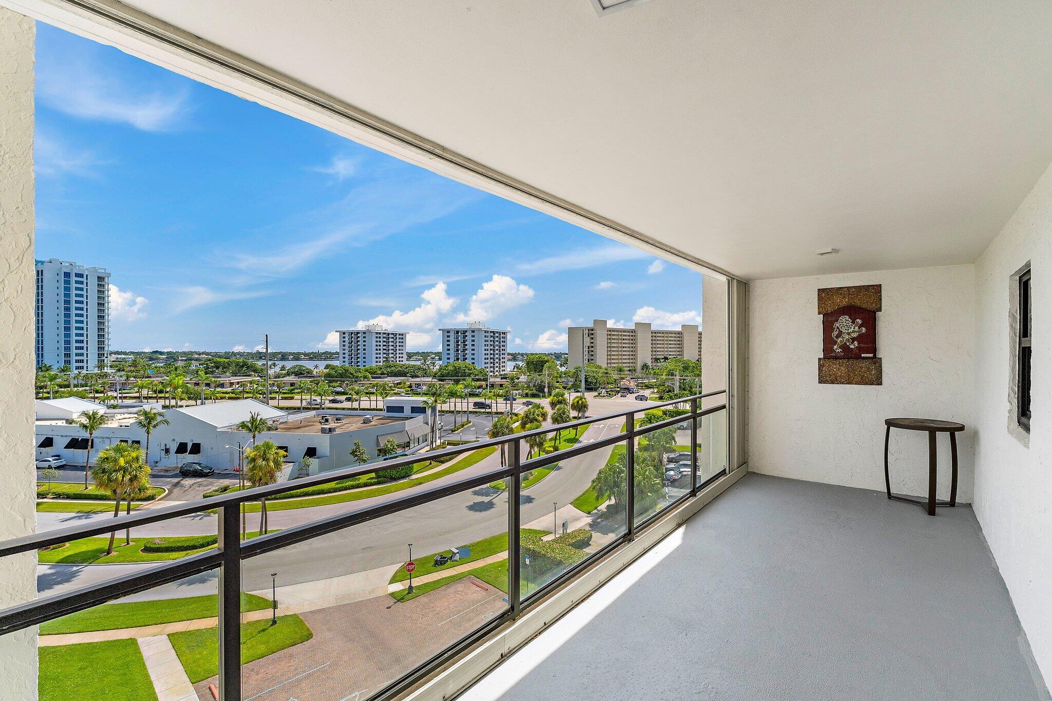 336 Golfview Road, Unit 719 North Palm Beach, FL 33408 - Photo 18 of 72 052-336GolfviewRd-719-NorthPalmBeach-SMA