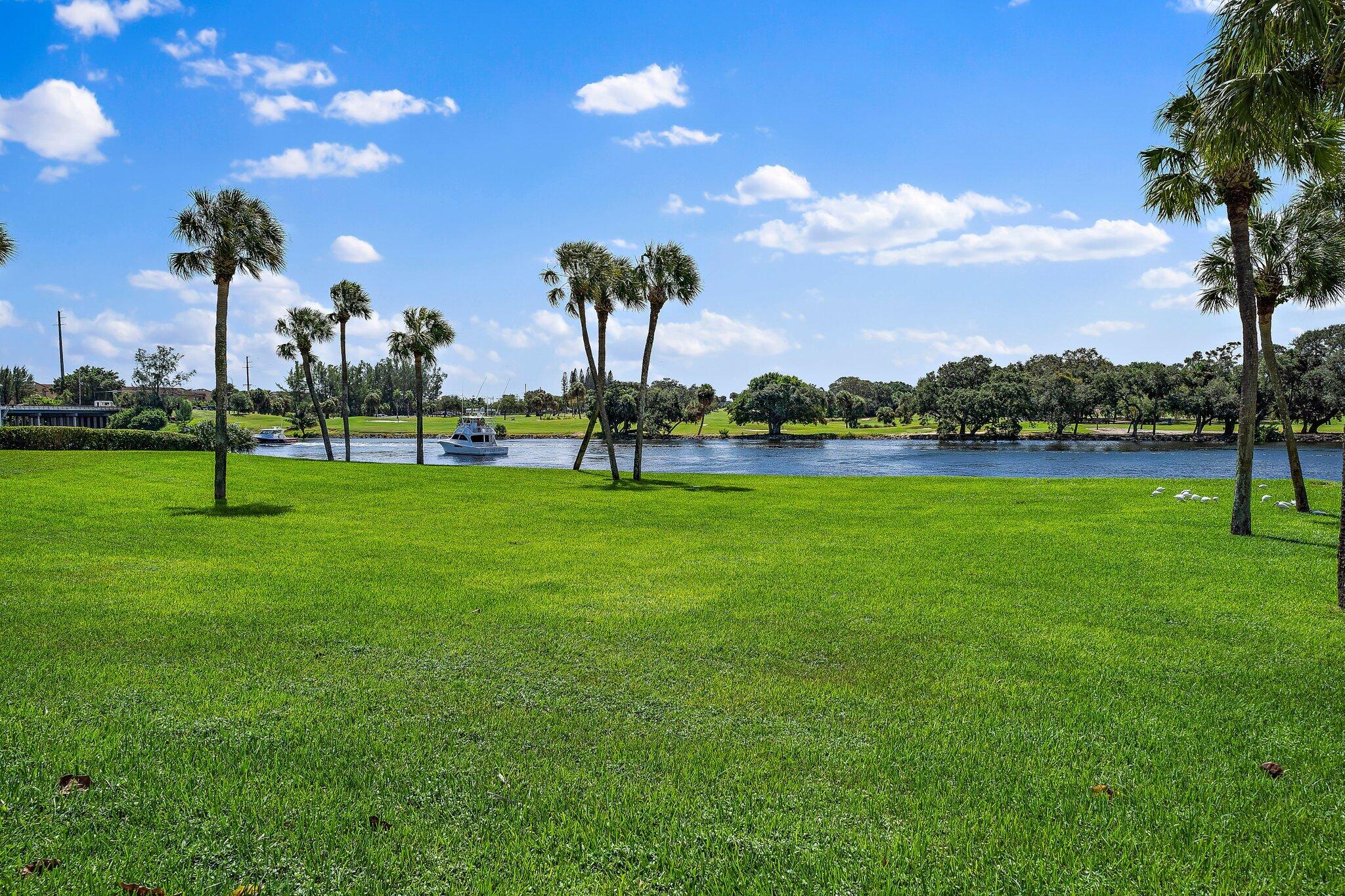 336 Golfview Road, Unit 719 North Palm Beach, FL 33408 - Photo 47 of 72 a view of a park
