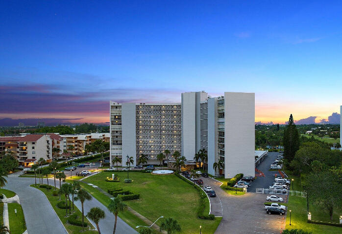 336 Golfview Road, Unit 719 North Palm Beach, FL 33408 - Photo 72 of 72 a view of a city with tall buildings