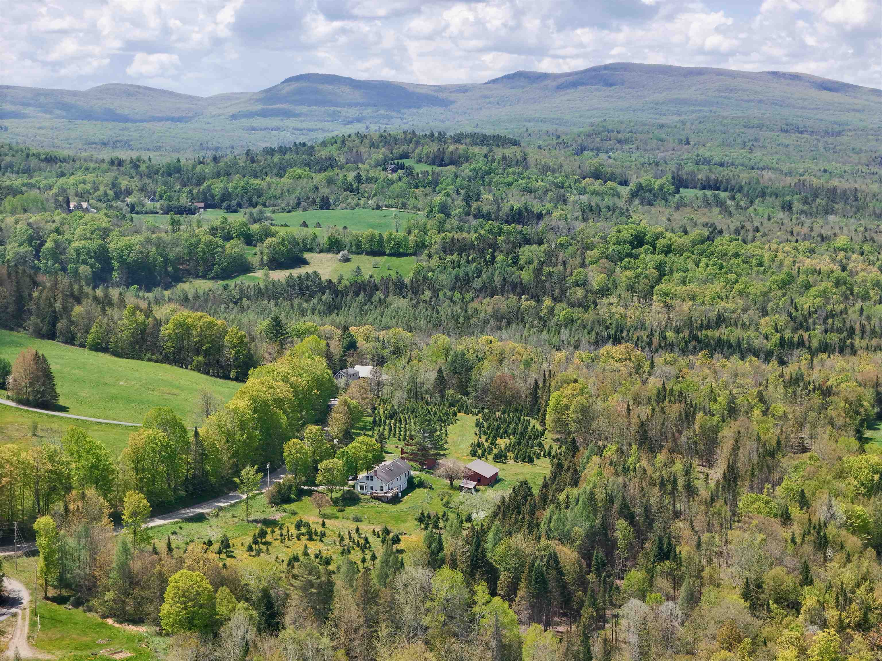 1202 Cotton Road Lyndon, VT 05851 - Photo 4 of 60 Gallery Image 4