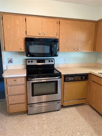 $2,500 | 10189 106th Terrace, Largo, FL 33773