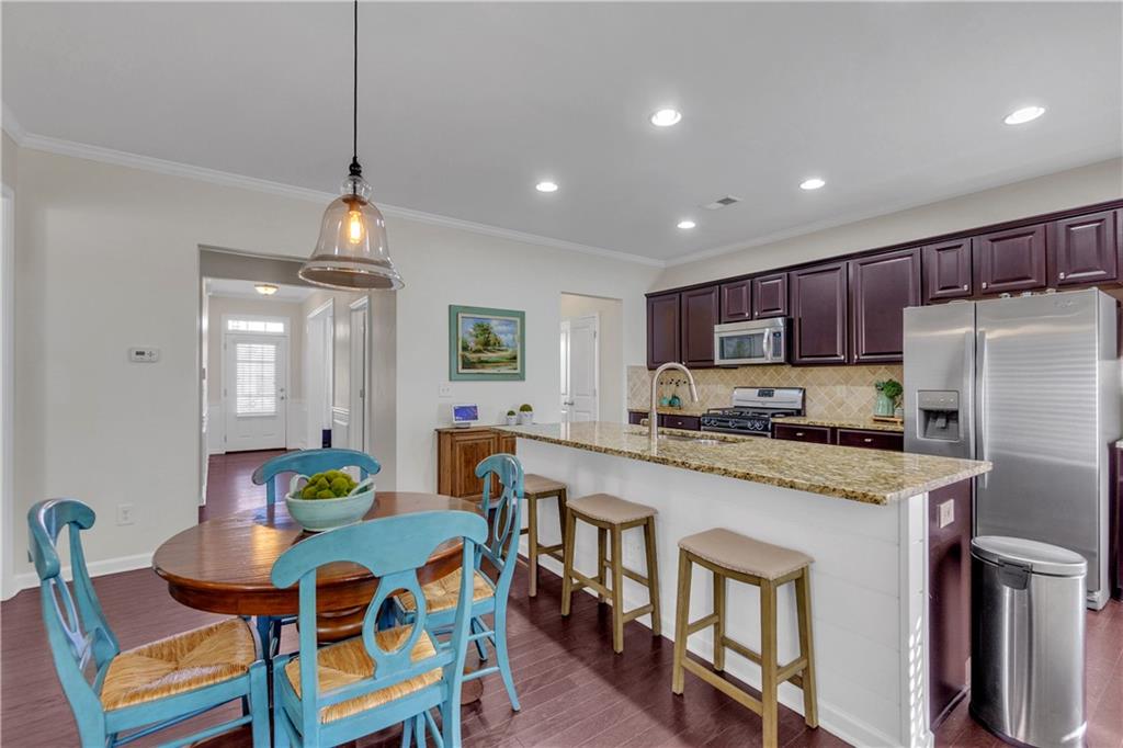 6035 Overleaf Terrace Cumming, GA 30040 - Photo 9 of 33