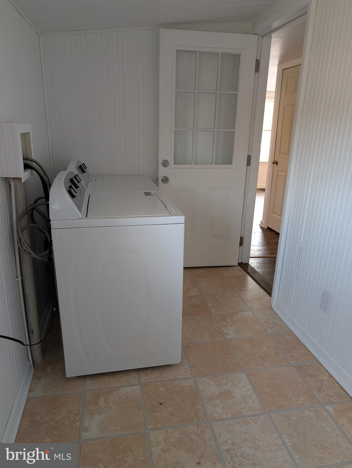 3296 Williamson Road Greencastle, PA 17225 - Photo 24 of 29 Laundry room /mud room