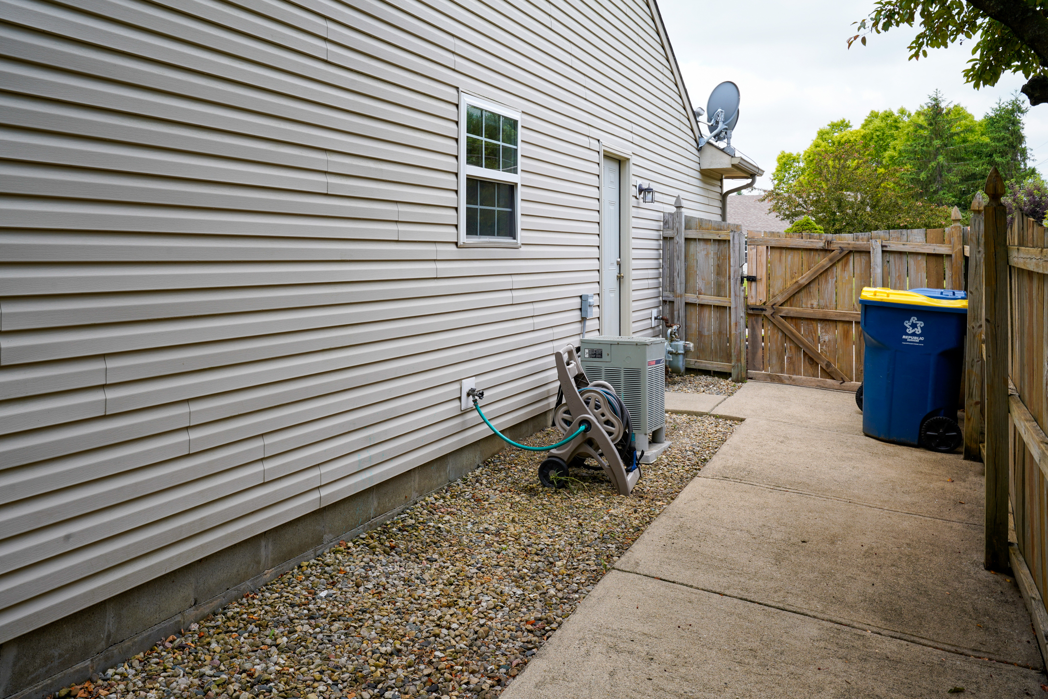 13095 Britton Ridge Fishers, IN 46038 - Photo 7 of 40 Gallery Image 7