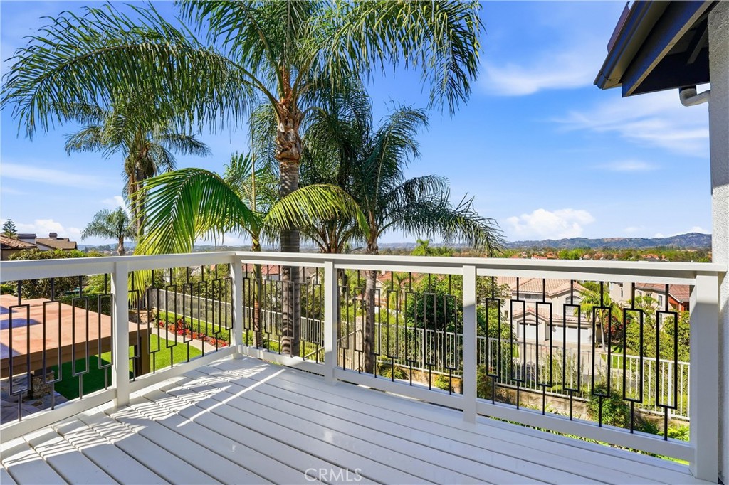21581 Hummingbird Street Rancho Santa Margarita, CA 92679 - Photo 35 of 56 View Deck with new Modern Railing