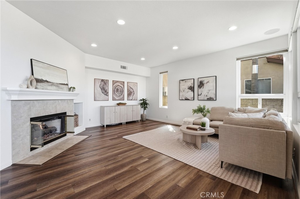21581 Hummingbird Street Rancho Santa Margarita, CA 92679 - Photo 9 of 56 Family Room with Natural Light
