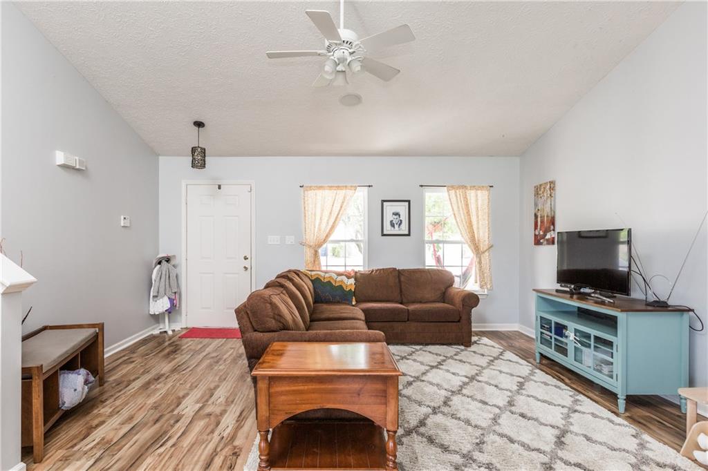 1239 Silver Ridge Lane Brownsburg, IN 46112 - Photo 7 of 28 Gallery Image 7