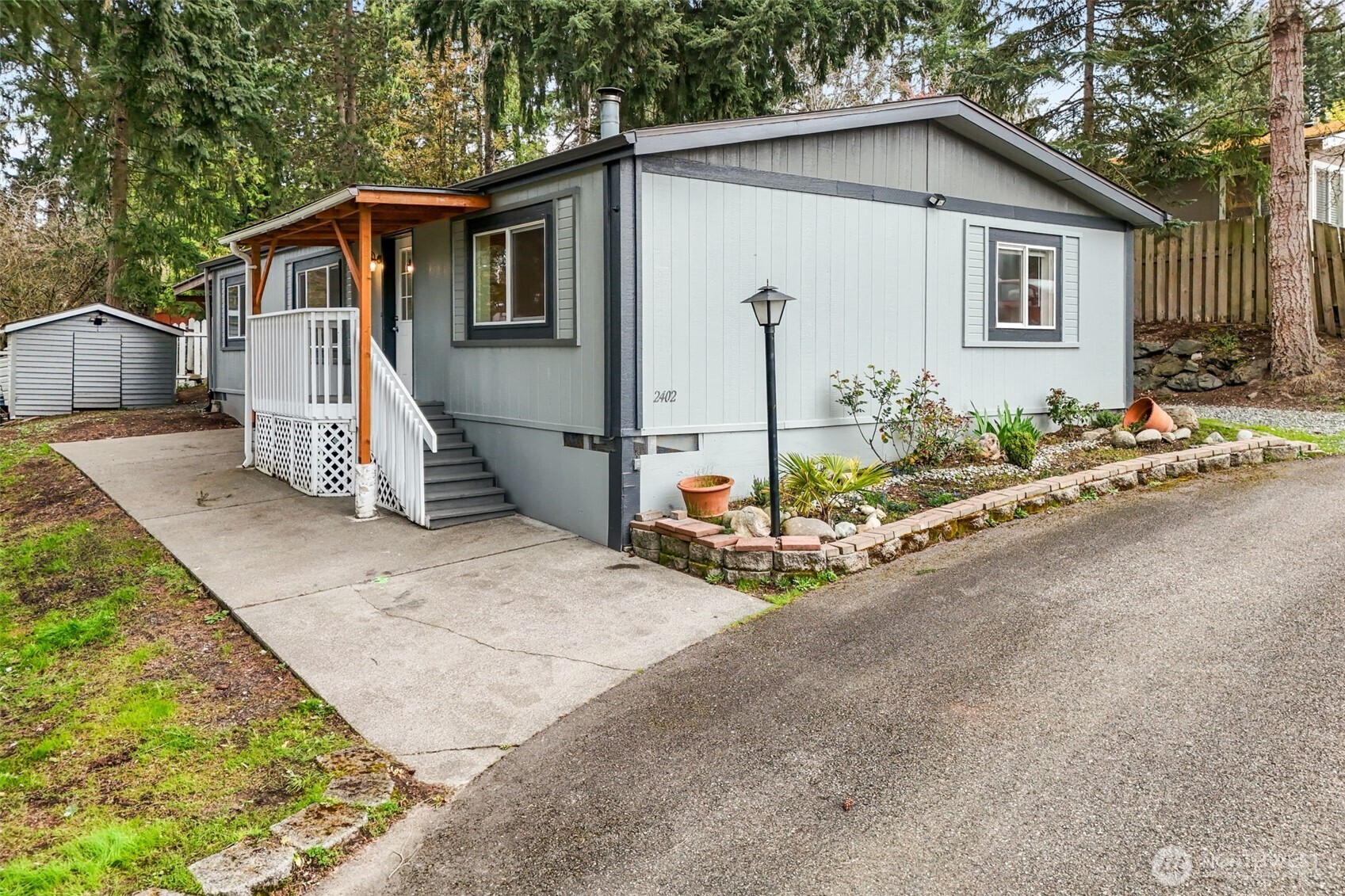 2402 South 370th Place Federal Way, WA 98003 - Photo 1 of 25