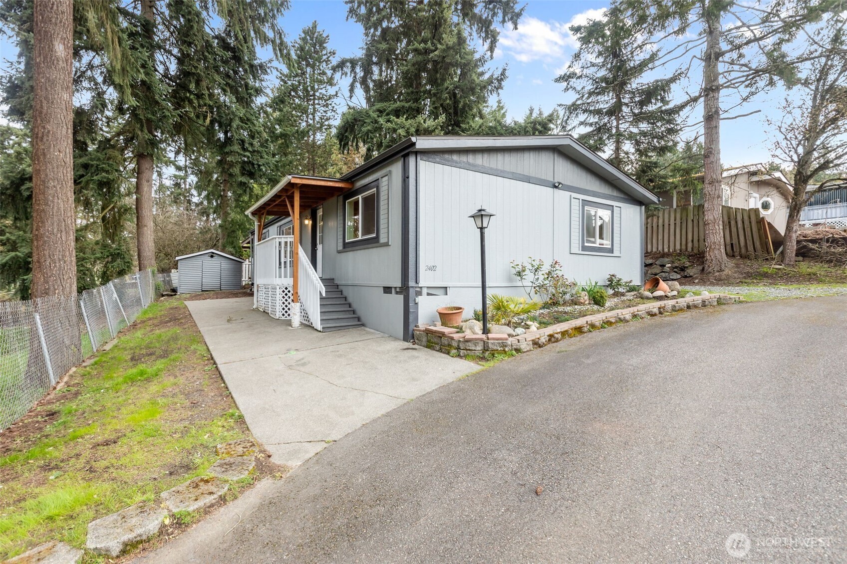 2402 South 370th Place Federal Way, WA 98003 - Photo 23 of 25