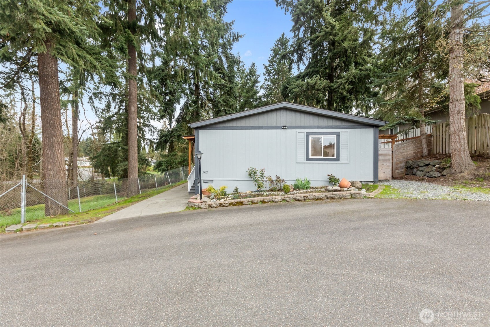 2402 South 370th Place Federal Way, WA 98003 - Photo 24 of 25