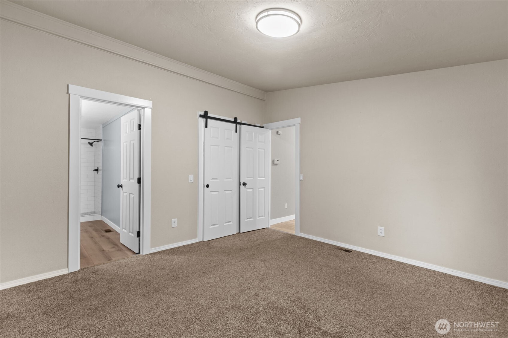 2402 South 370th Place Federal Way, WA 98003 - Photo 8 of 25