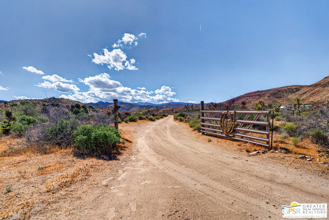 53408 Stud Valley Road Pioneertown, CA 92268 - Photo 5 of 49