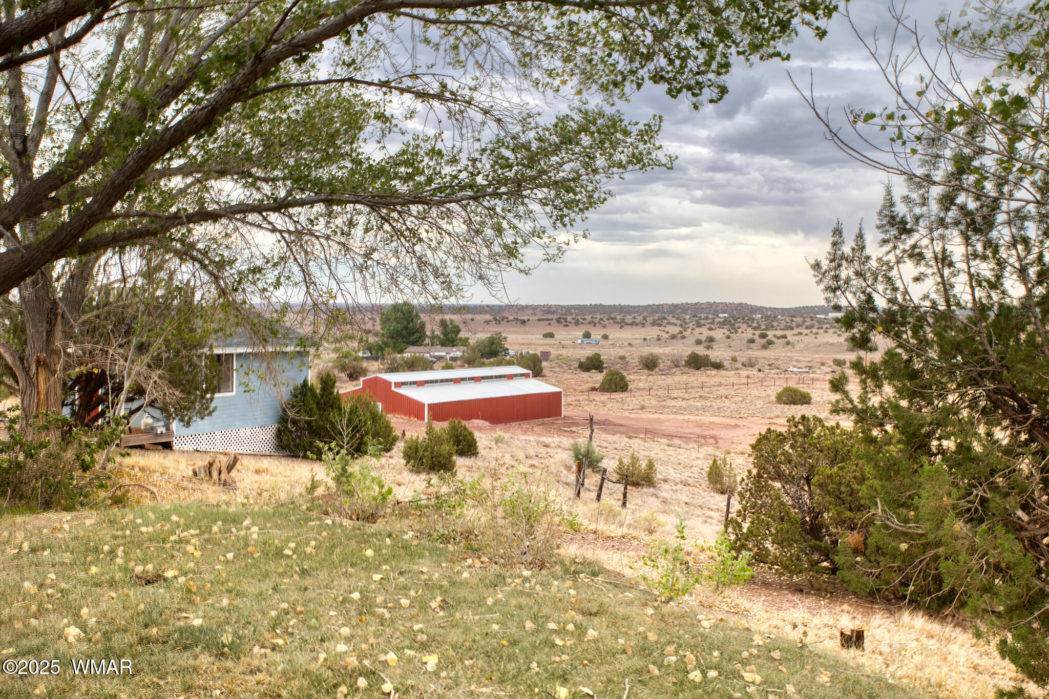 9410 Butler Trail Snowflake, AZ 85937 - Photo 19 of 62 a view of a lake with a yard