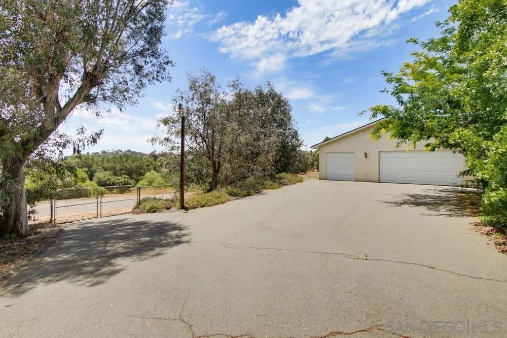 171 Dawn View Way El Cajon, CA 92021 - Photo 70 of 75