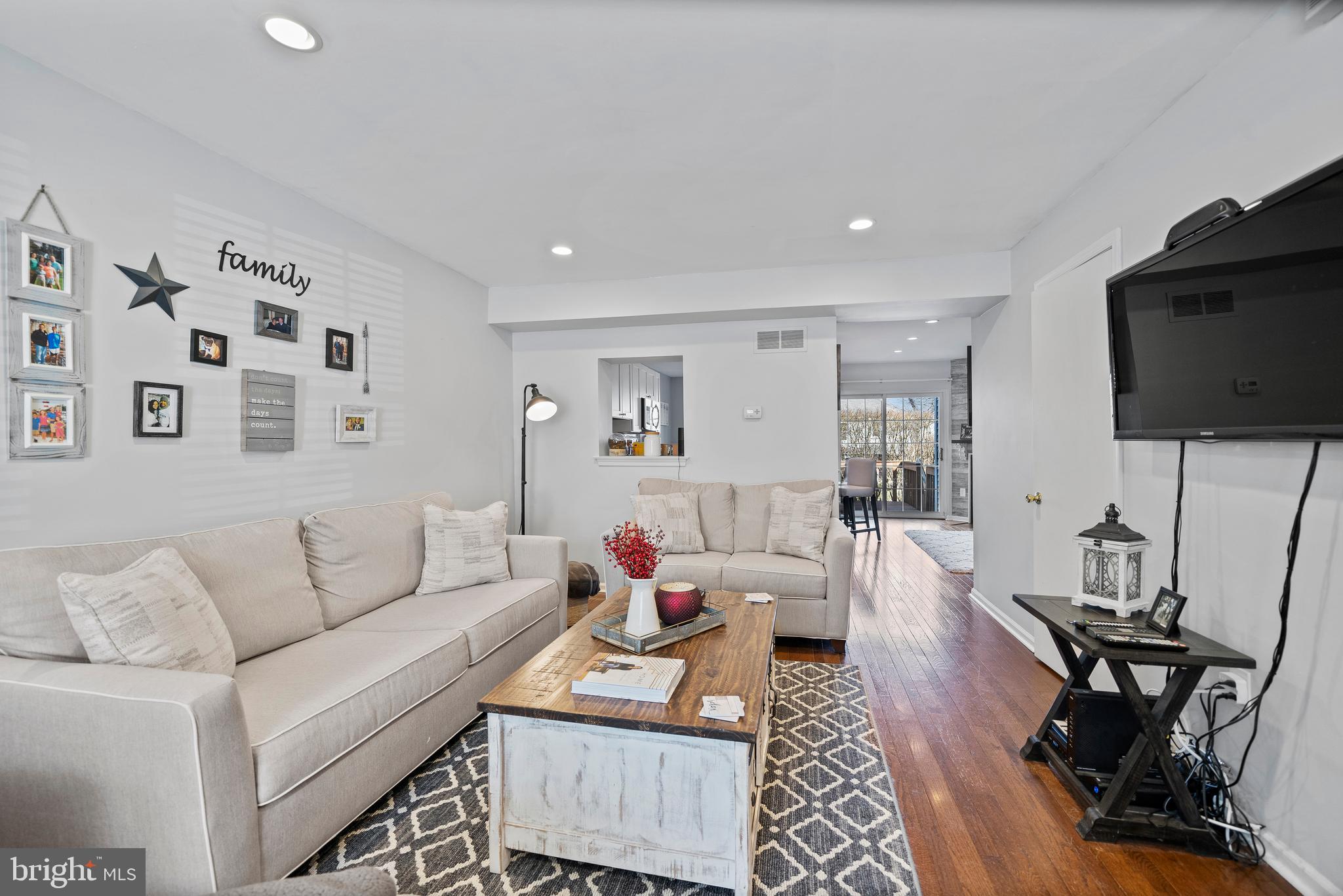 803 Spice Bush Ambler, PA 19002 - Photo 23 of 45