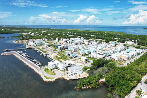 $250,000 | 94825 Overseas Highway, Unit 67, Key Largo, FL 33037