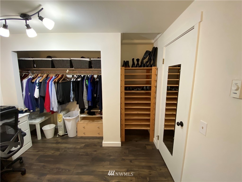 1229 234th Street Southwest Bothell, WA 98021 - Photo 14 of 25
