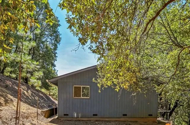 $216,700 | 19934 Pitts Court, Pine Grove, CA 95665