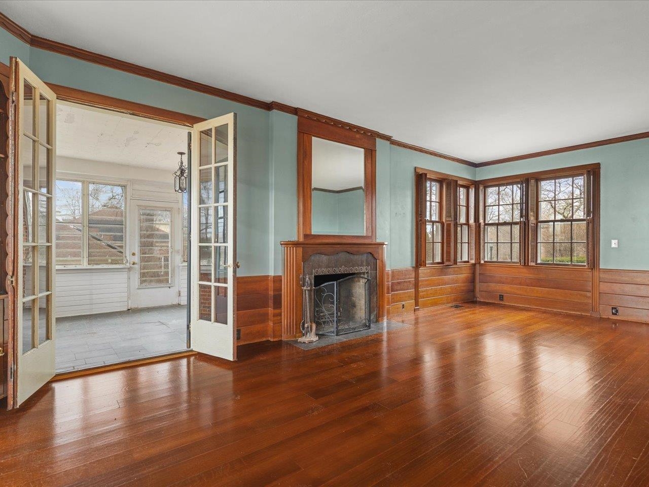 2014 Glenview Road Rockford, IL 61107 - Photo 17 of 82