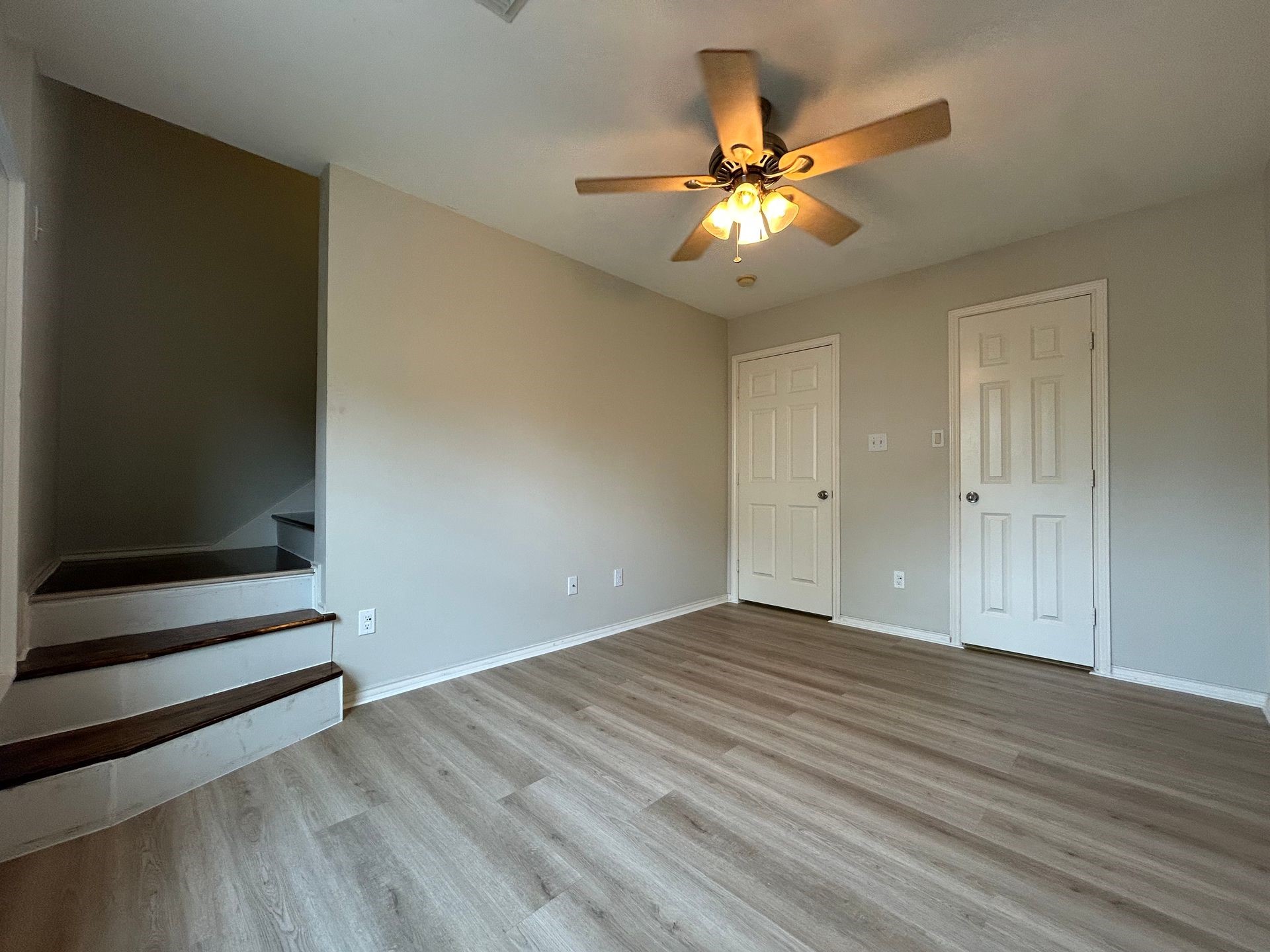 2030 Bailey Street Houston, TX 77006 - Photo 10 of 18