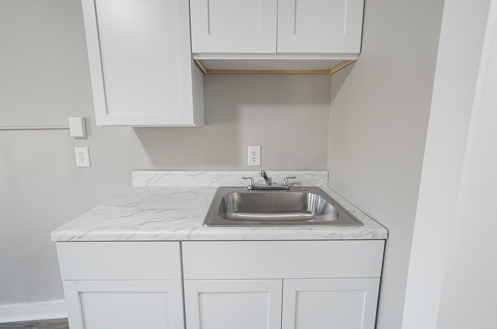 62-64 Willow Road Ayer, MA 01432 - Photo 10 of 40