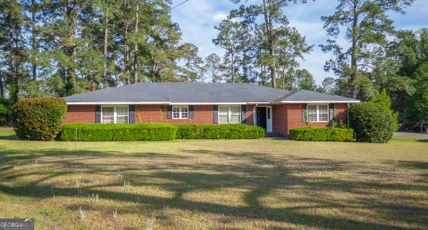 $259,900 | 105 Edgewood Road, Glennville, GA 30427