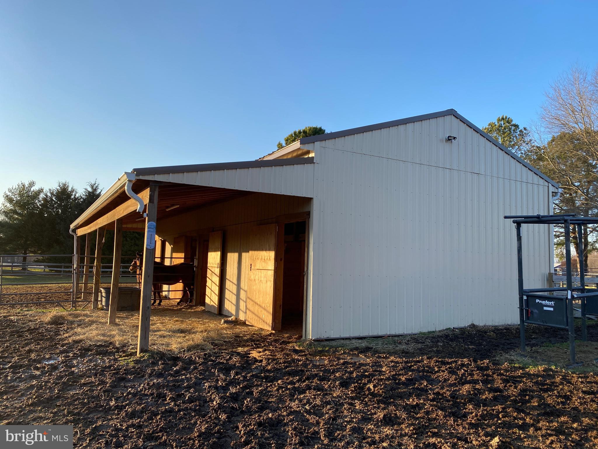 2680 Holland Cliffs Road Huntingtown, MD 20639 - Photo 16 of 24 6 Stall Horse Barn