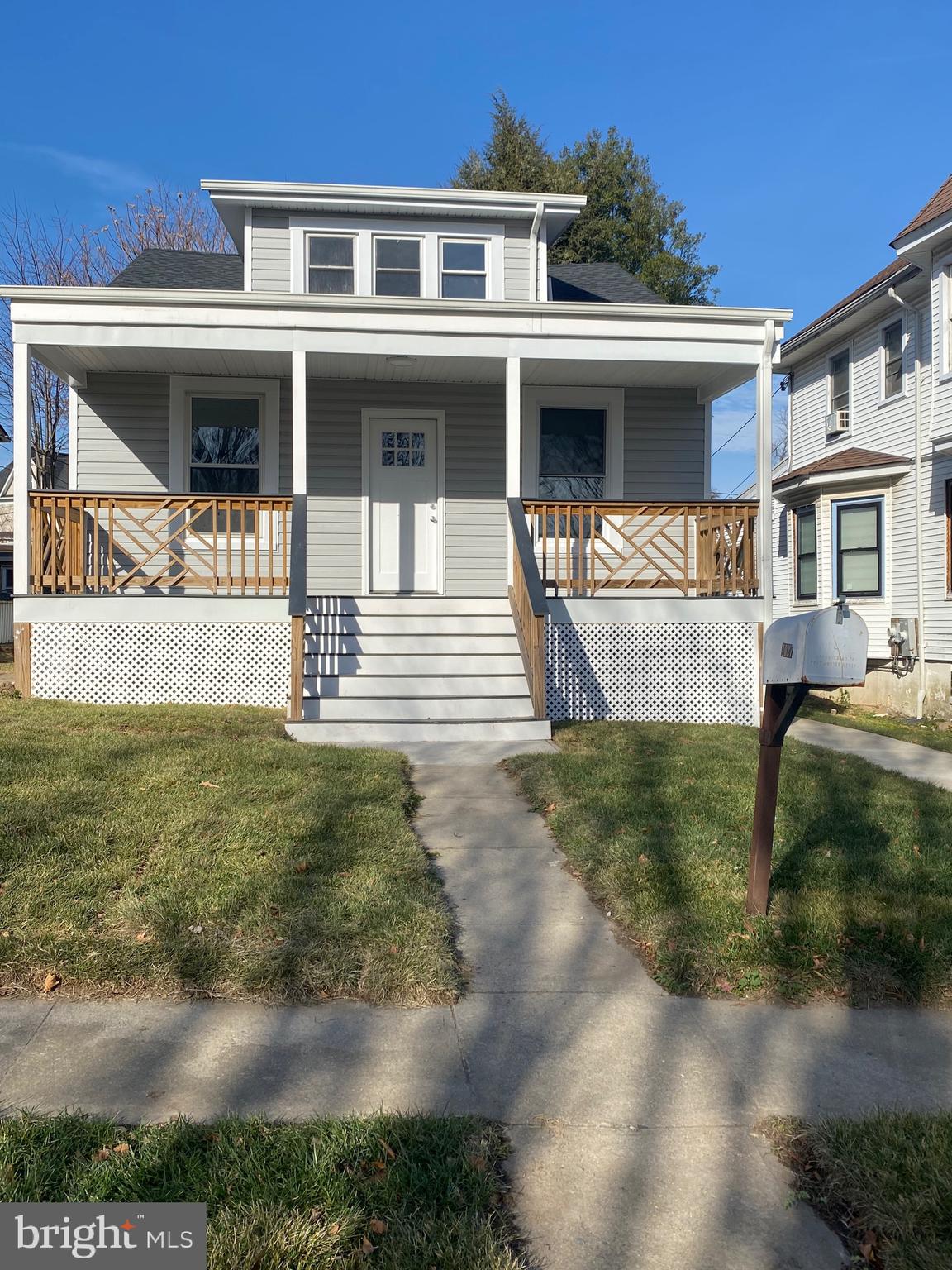 4027 Ridgecroft Road Baltimore, MD 21206 - Photo 1 of 44