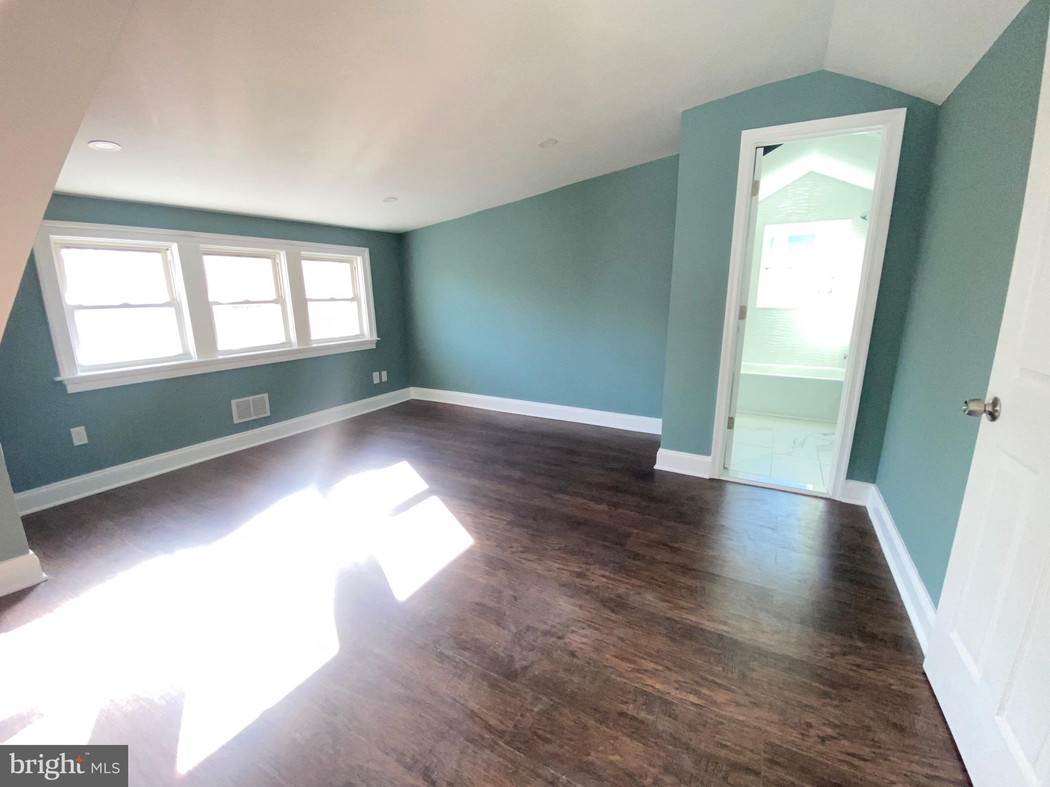 4027 Ridgecroft Road Baltimore, MD 21206 - Photo 15 of 44