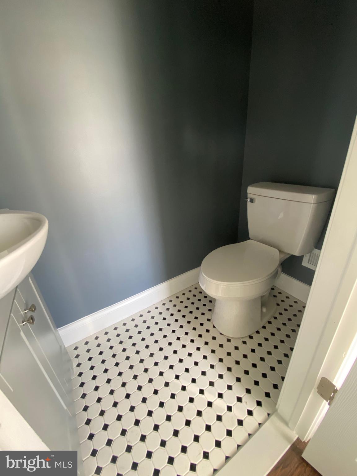 4027 Ridgecroft Road Baltimore, MD 21206 - Photo 22 of 44
