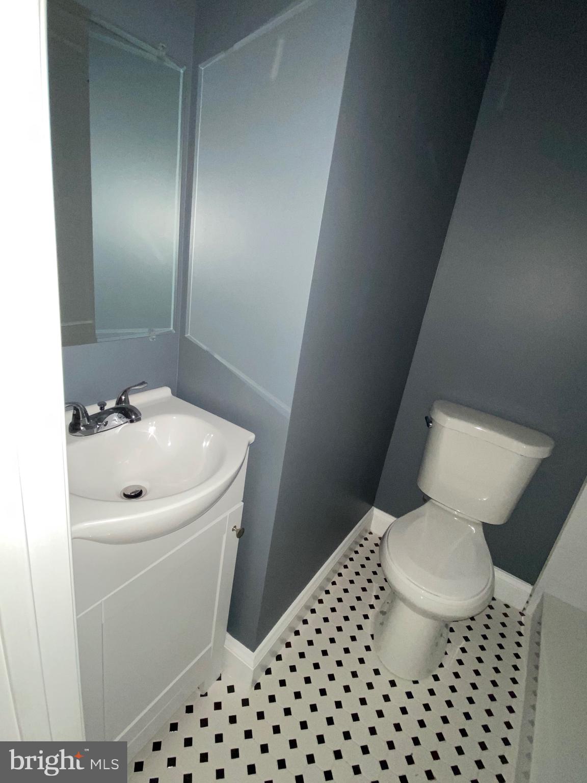 4027 Ridgecroft Road Baltimore, MD 21206 - Photo 26 of 44