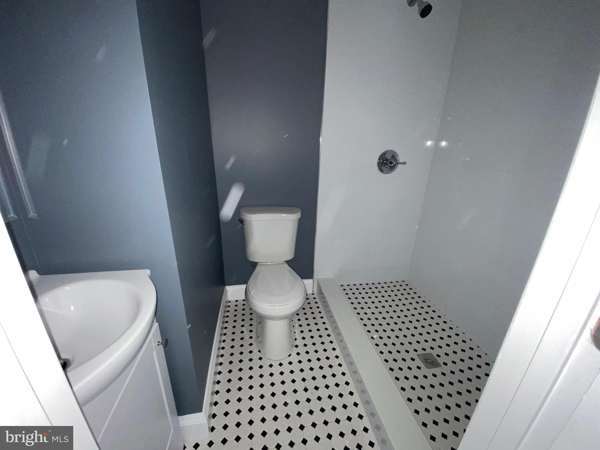 4027 Ridgecroft Road Baltimore, MD 21206 - Photo 27 of 44