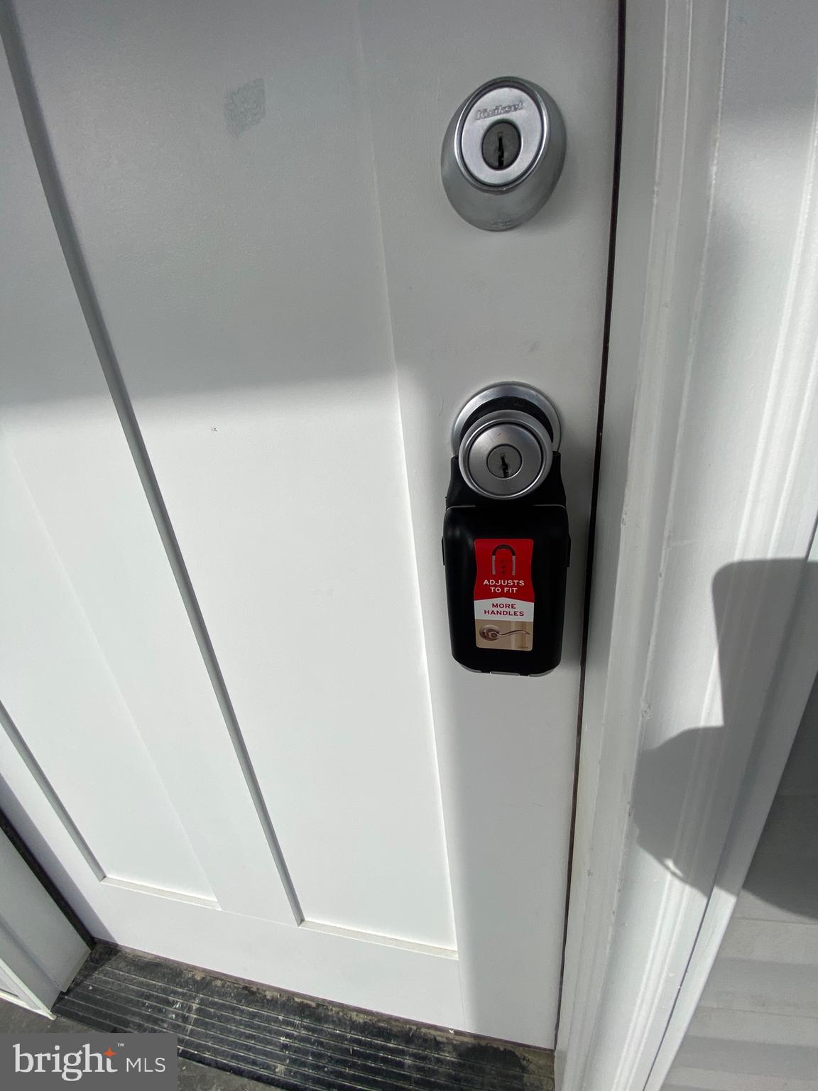 4027 Ridgecroft Road Baltimore, MD 21206 - Photo 43 of 44 Lock box at Front door