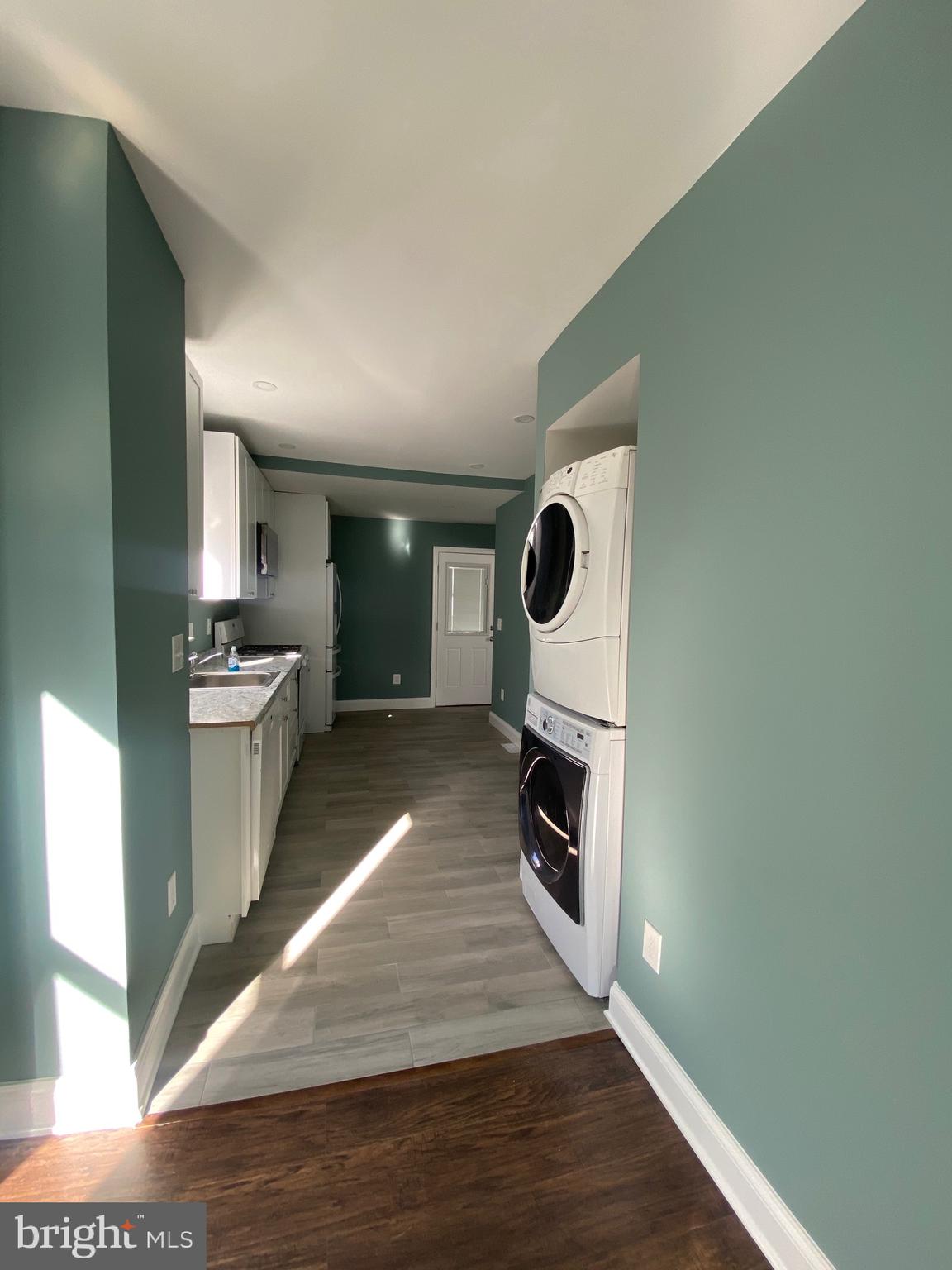 4027 Ridgecroft Road Baltimore, MD 21206 - Photo 5 of 44 Kitchen