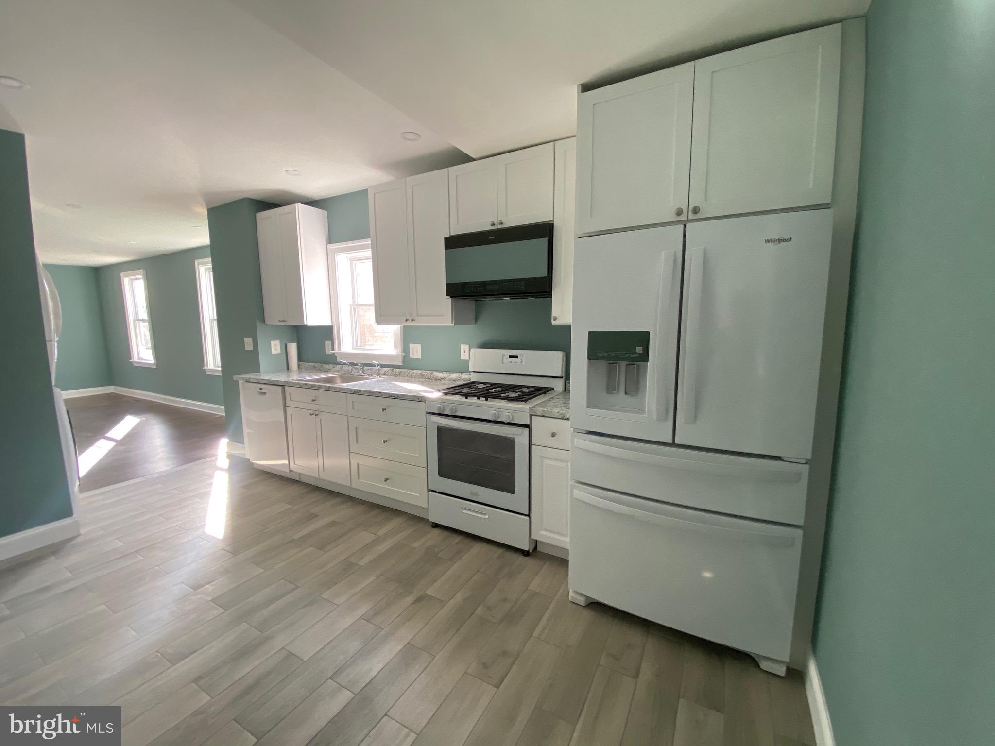 4027 Ridgecroft Road Baltimore, MD 21206 - Photo 7 of 44